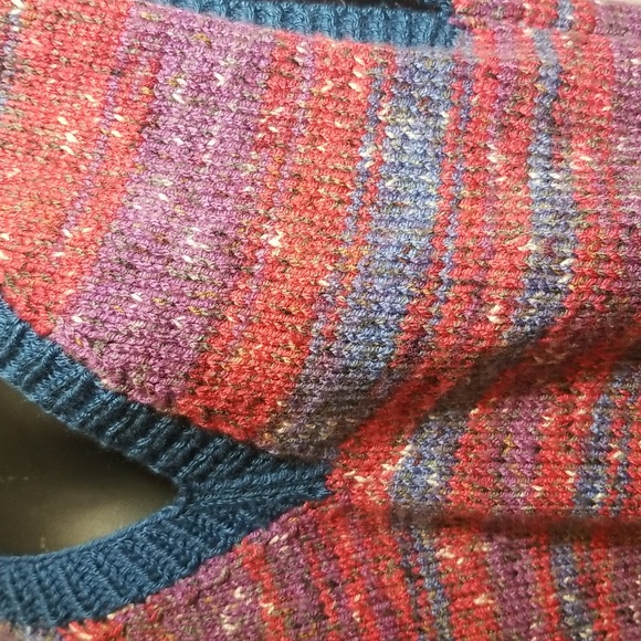 Multicolor V-Neck Sweater Vest - Picture 2 of 3